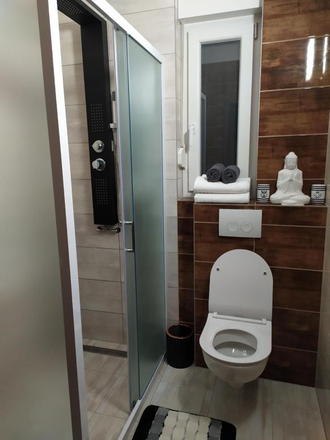 Apartmani Mira Nin Exterior photo